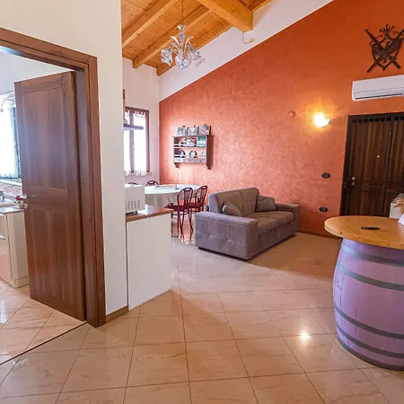 Castello Verona Bed and Breakfast 4*